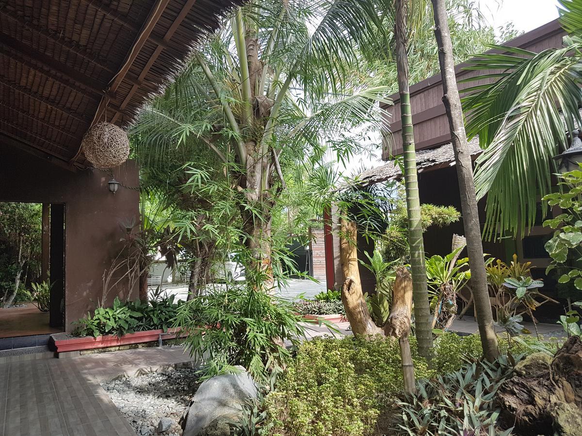 Lawaka Hotel Ampana Exteriér fotografie