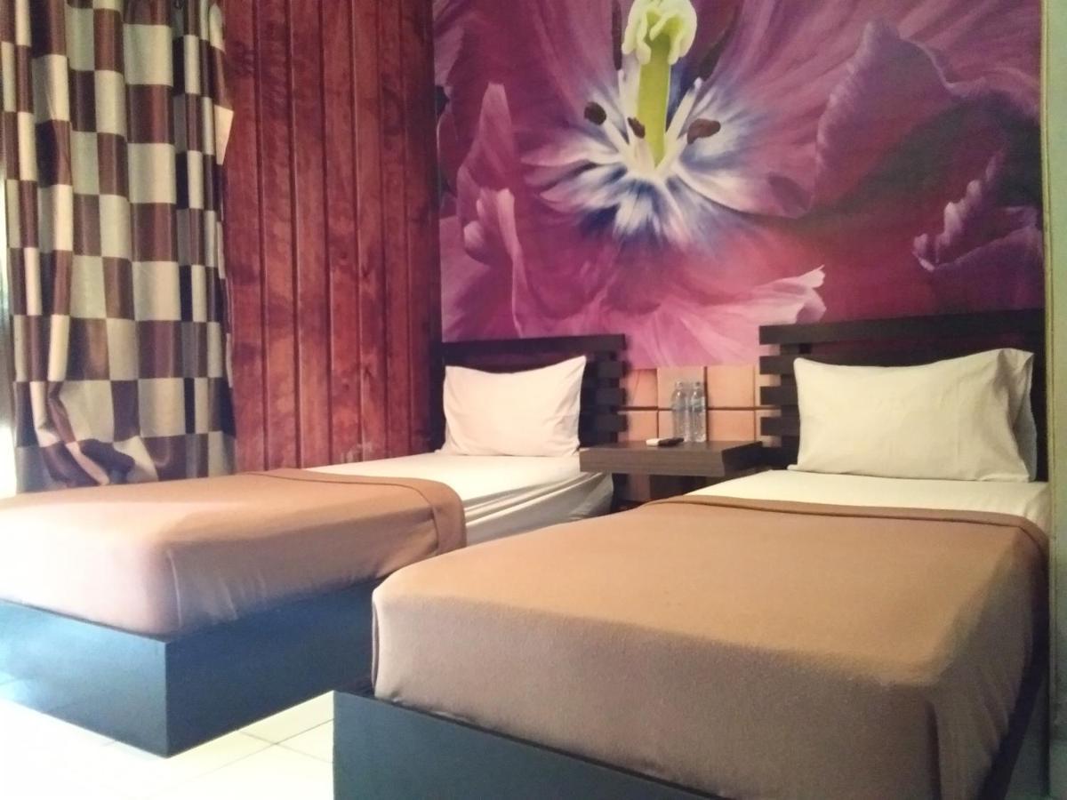 Lawaka Hotel Ampana Exteriér fotografie